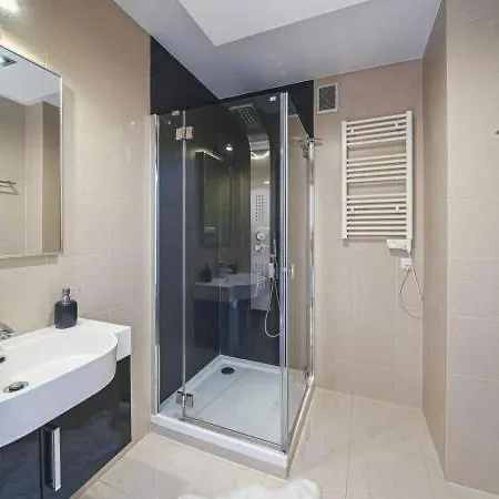 Nosal & Sauna Jacuzzi Daire *